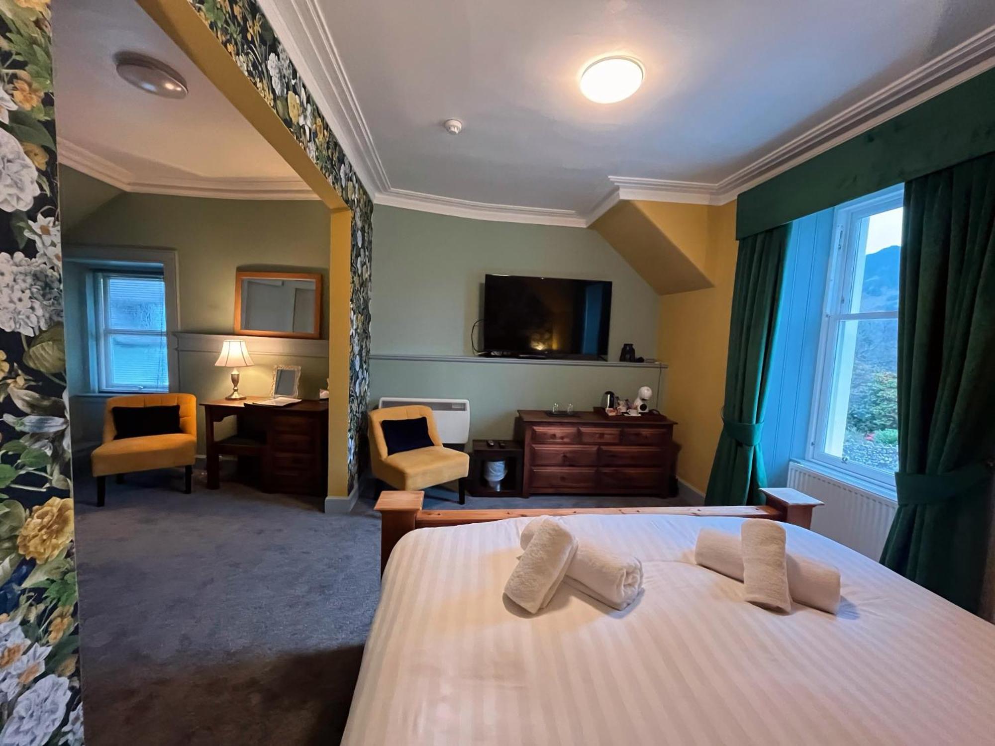 Achray House Restaurant With Rooms Saint Fillans Esterno foto